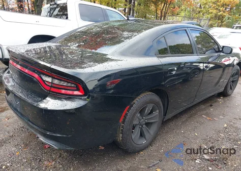 2015 Dodge Charger Sxt z USA, uszkodzony, nr VIN 2C3CDXHG2FH915341